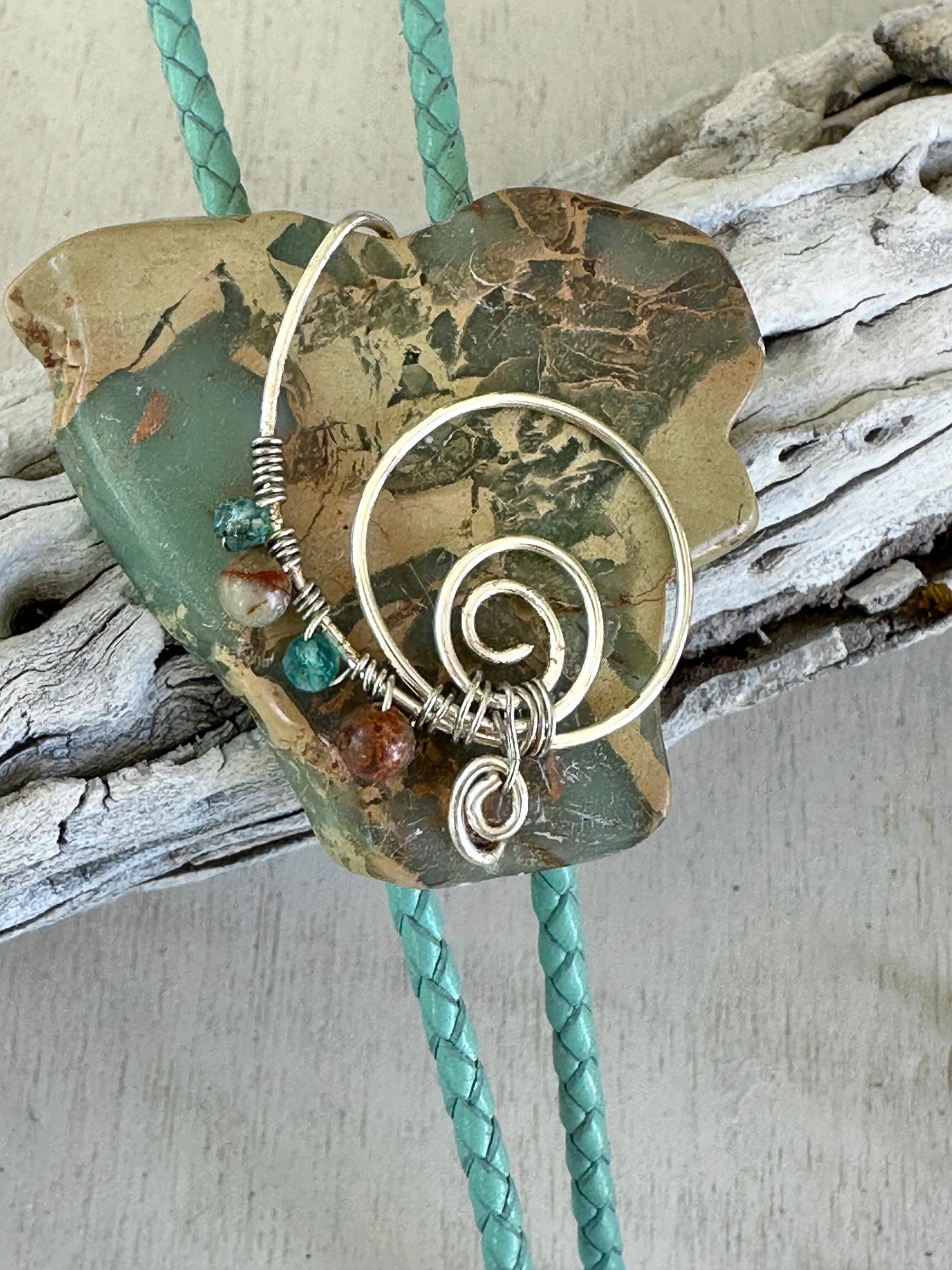 Wild Poppy Bolo Tie- Set